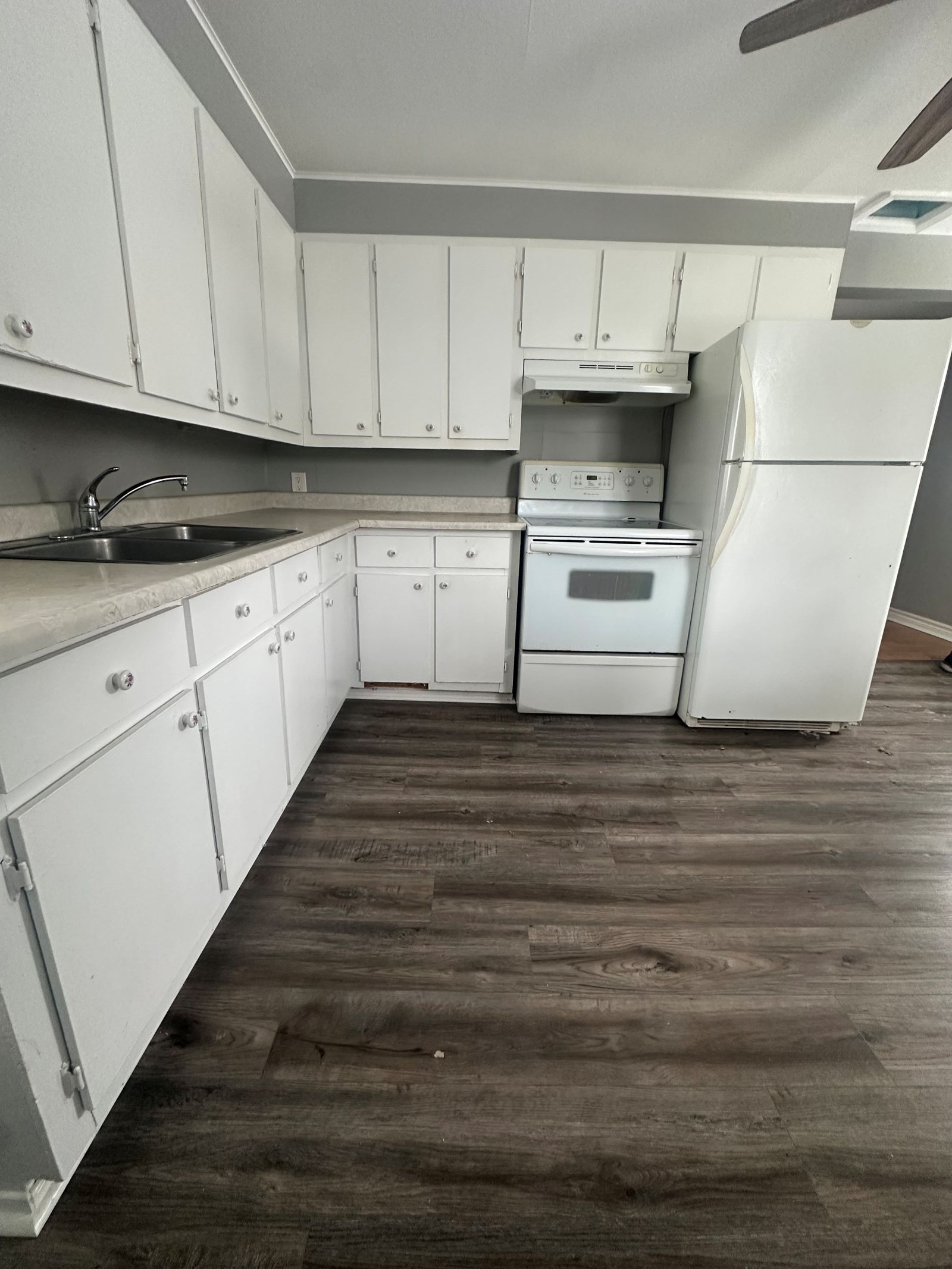 Kitchen 2 11 McDonald Apt#C