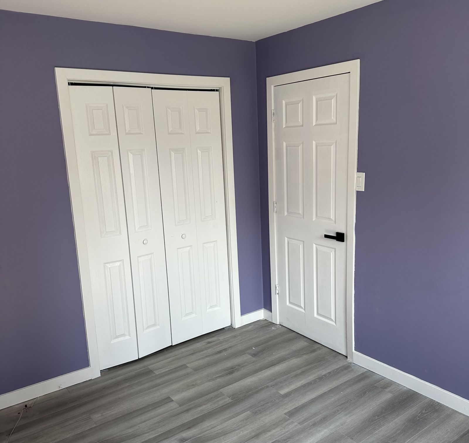 1027 Larin