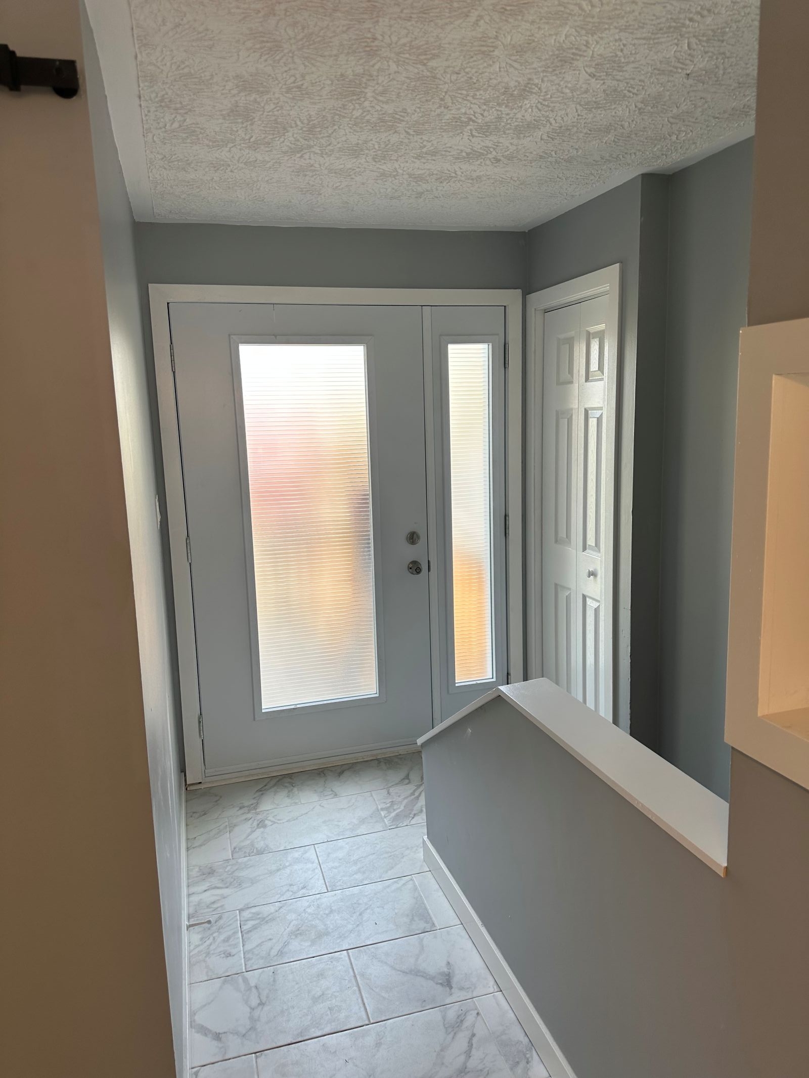 1027 Larin