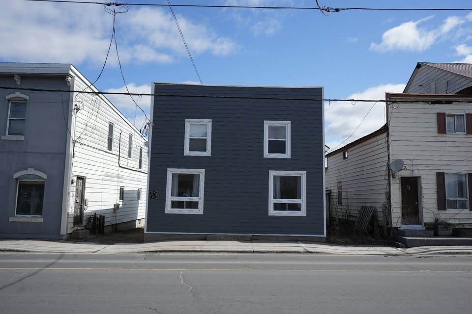 71 Main St. S. Alexandria